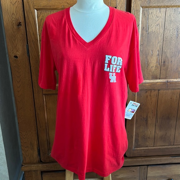 NWT⭐️University of HOUSTON For LIFE Red COUGARS TEE Cute Back DESIGN Small - Picture 3 of 6